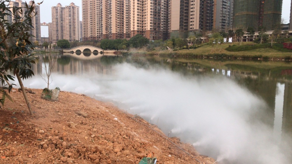 <b>坐标横县市政河道景观喷雾系统安装调试效果</b>